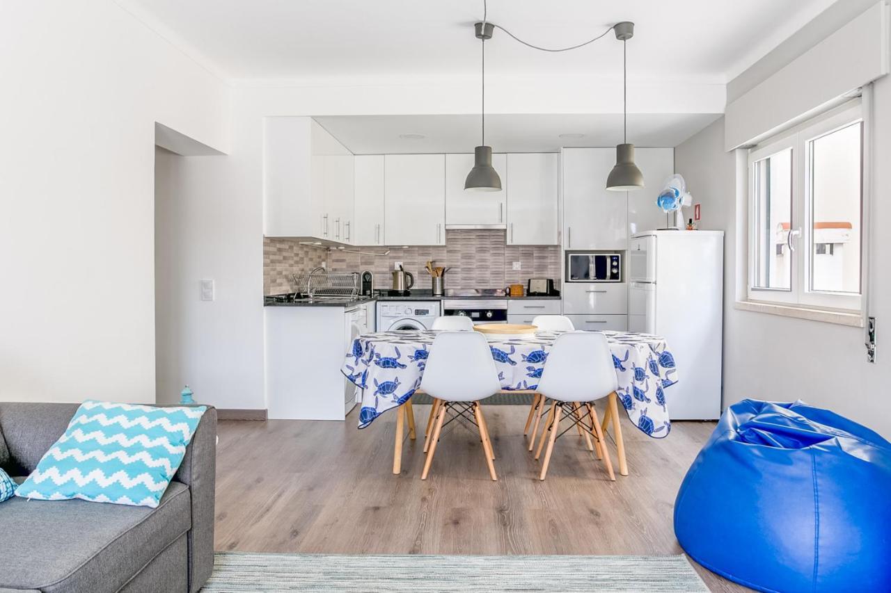 1 Bedroom Beach Apartment With Balcony 2 Min Walk To The Beach! Costa de Caparica Buitenkant foto