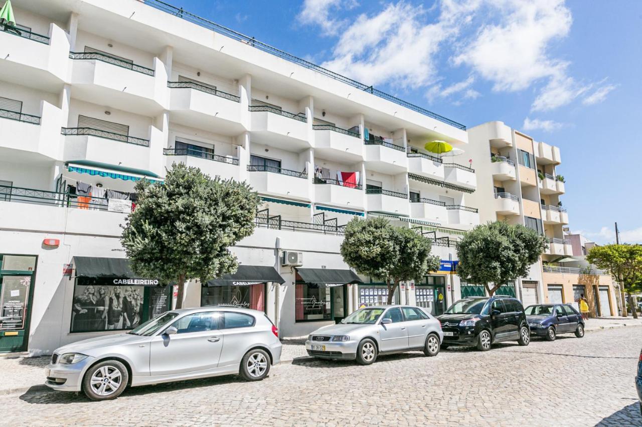 1 Bedroom Beach Apartment With Balcony 2 Min Walk To The Beach! Costa de Caparica Buitenkant foto